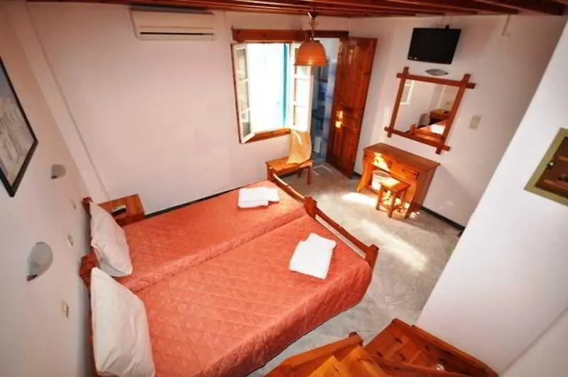 Florance Rooms Mykonos Town 2*,